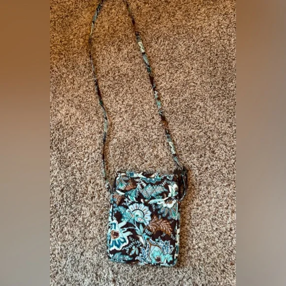 Vera Bradley Blue and Brown Crossbody Bag with Elegant Design - Picture 2 of 4